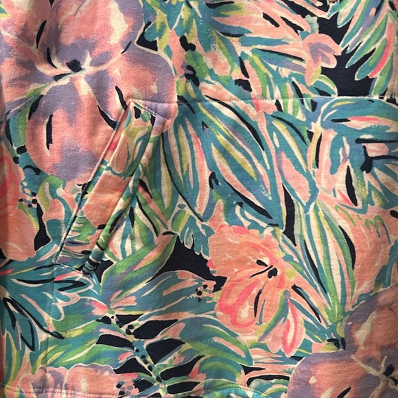 Lilly Pulitzer Top - Picture 3 of 8